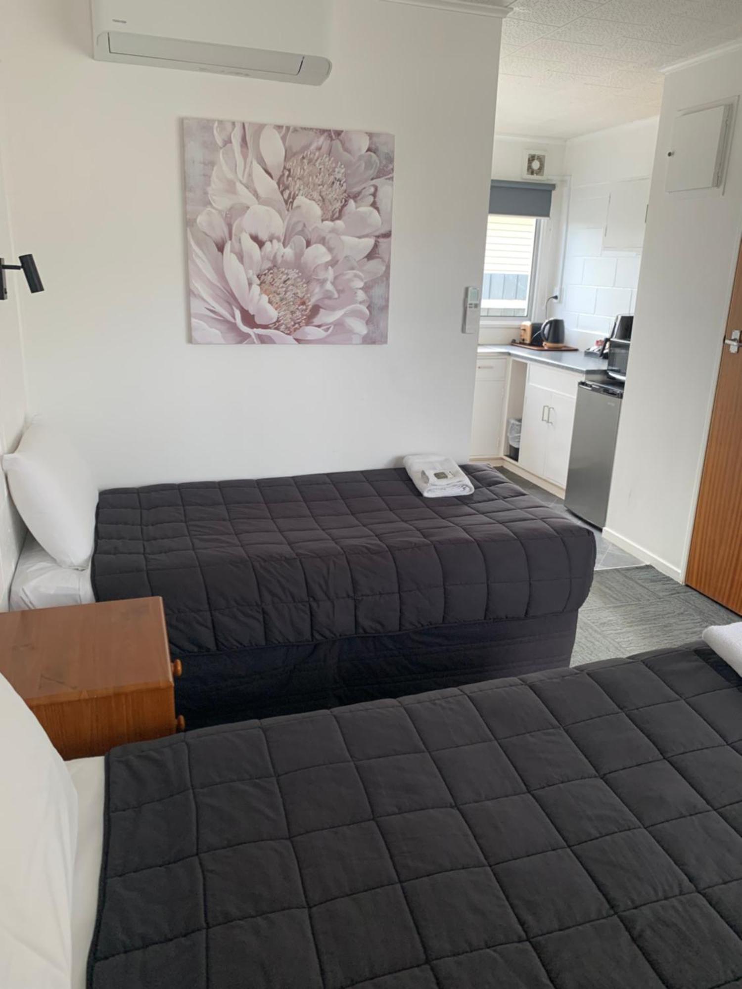 Brooklyne Motel Sanson Luaran gambar